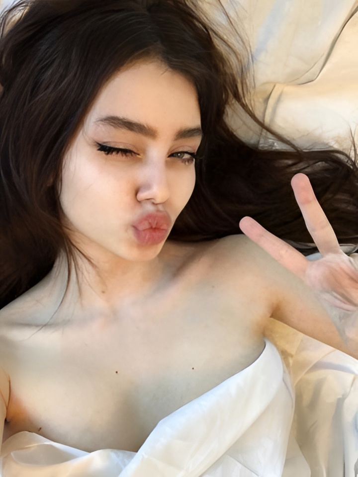 Азалия привлекальеная девушка из Звенигорода цена от 2000 руб