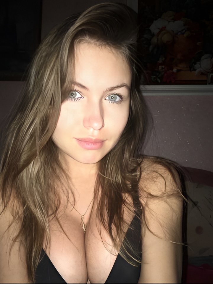 Стефания привлекальеная девушка из Звенигорода цена от 5000 руб