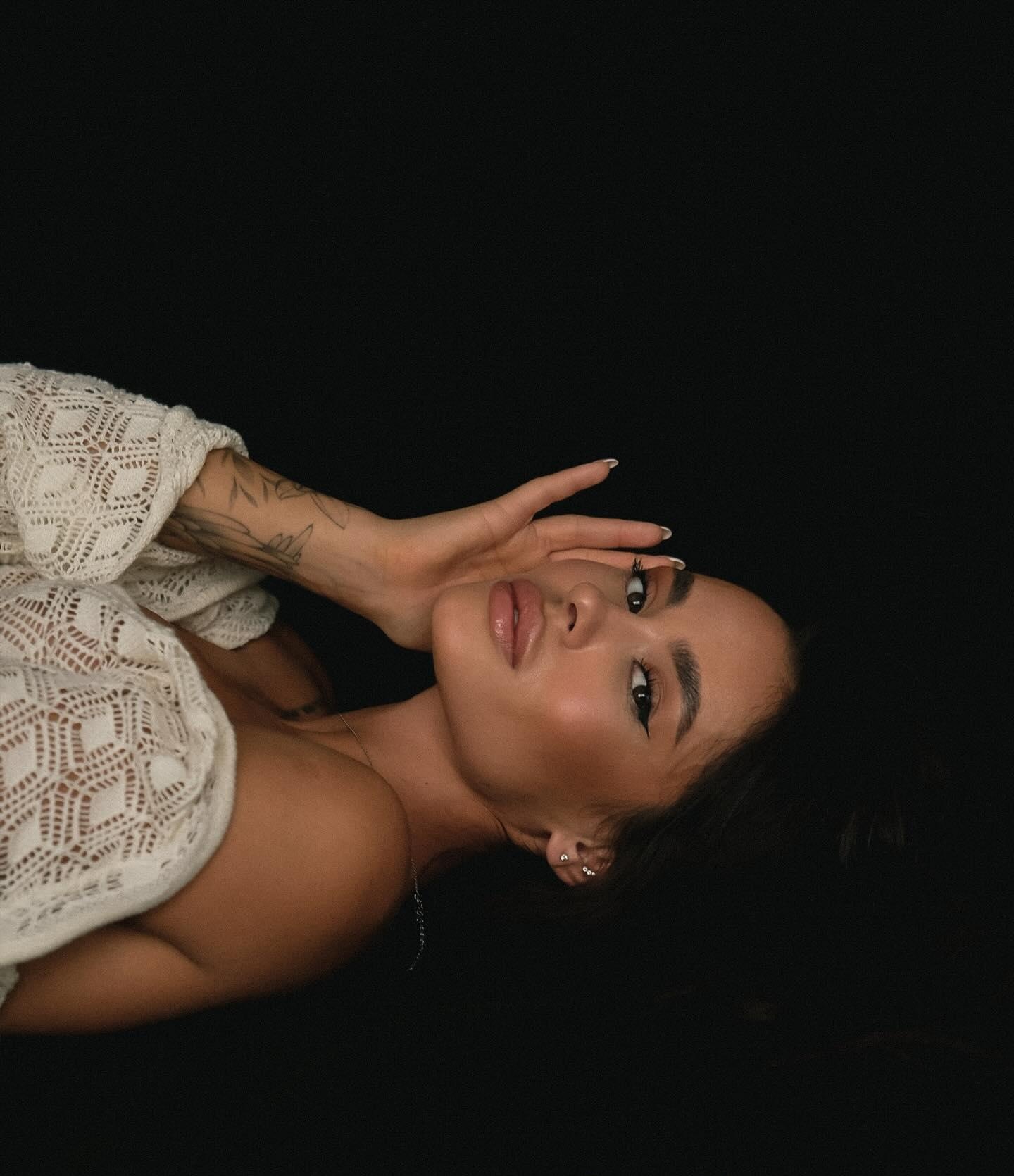 Индивидуалка Надюша, доступна для личного знакомства от 8000 руб