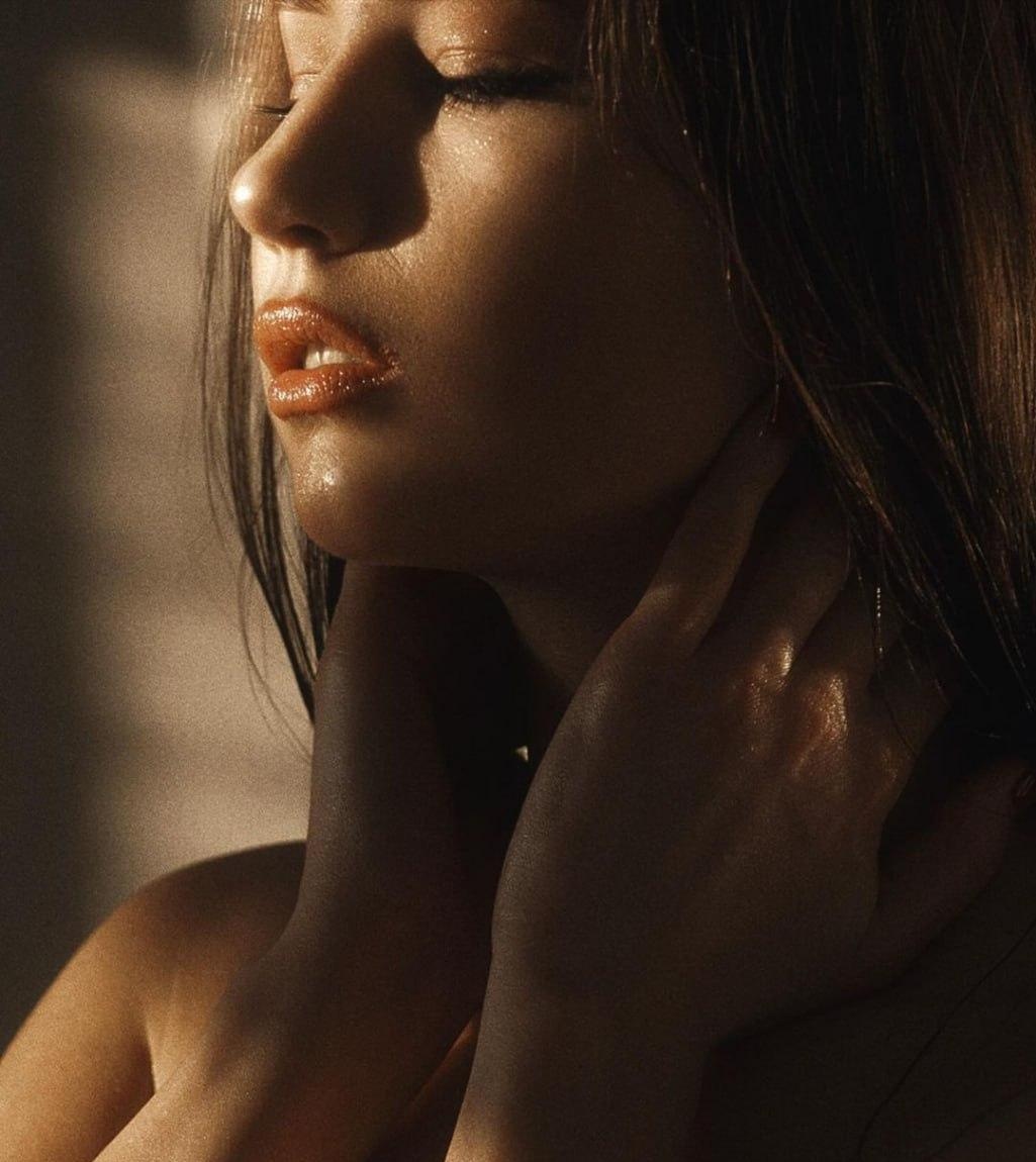 Ангелина привлекальеная девушка из Звенигорода цена от 8000 руб