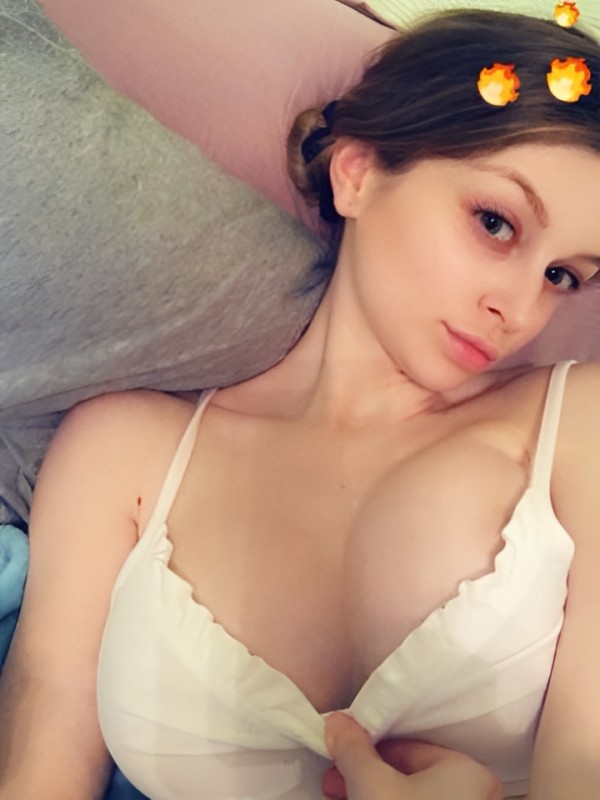 Катенька привлекательная девушка из Звенигорода цена от 1500 руб